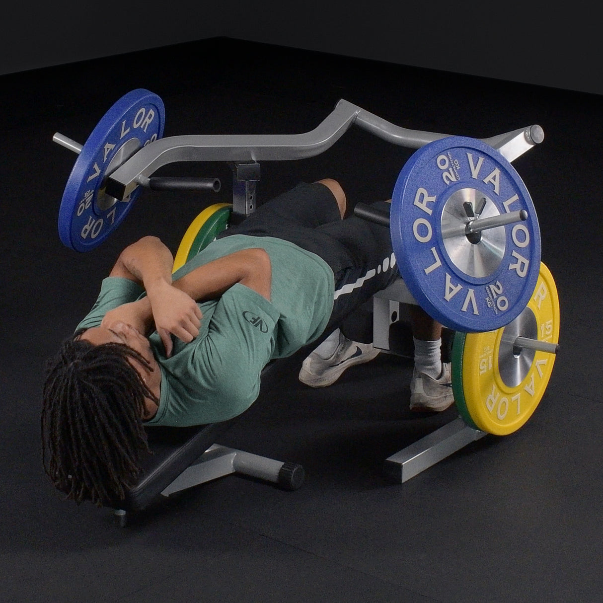 Flat - Incline Bench Press Machine w/ Converging Arms