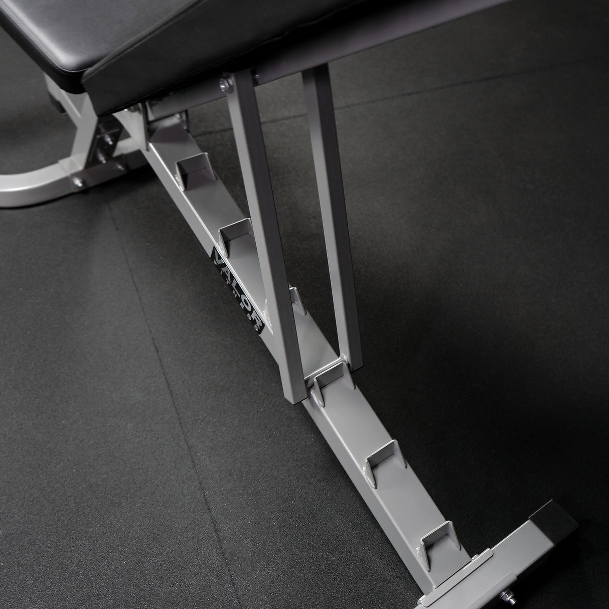 Adjustable FID Benches