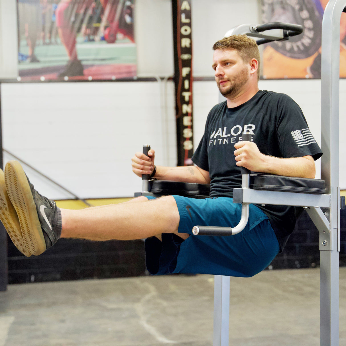 CA-16, Vertical Knee Raise