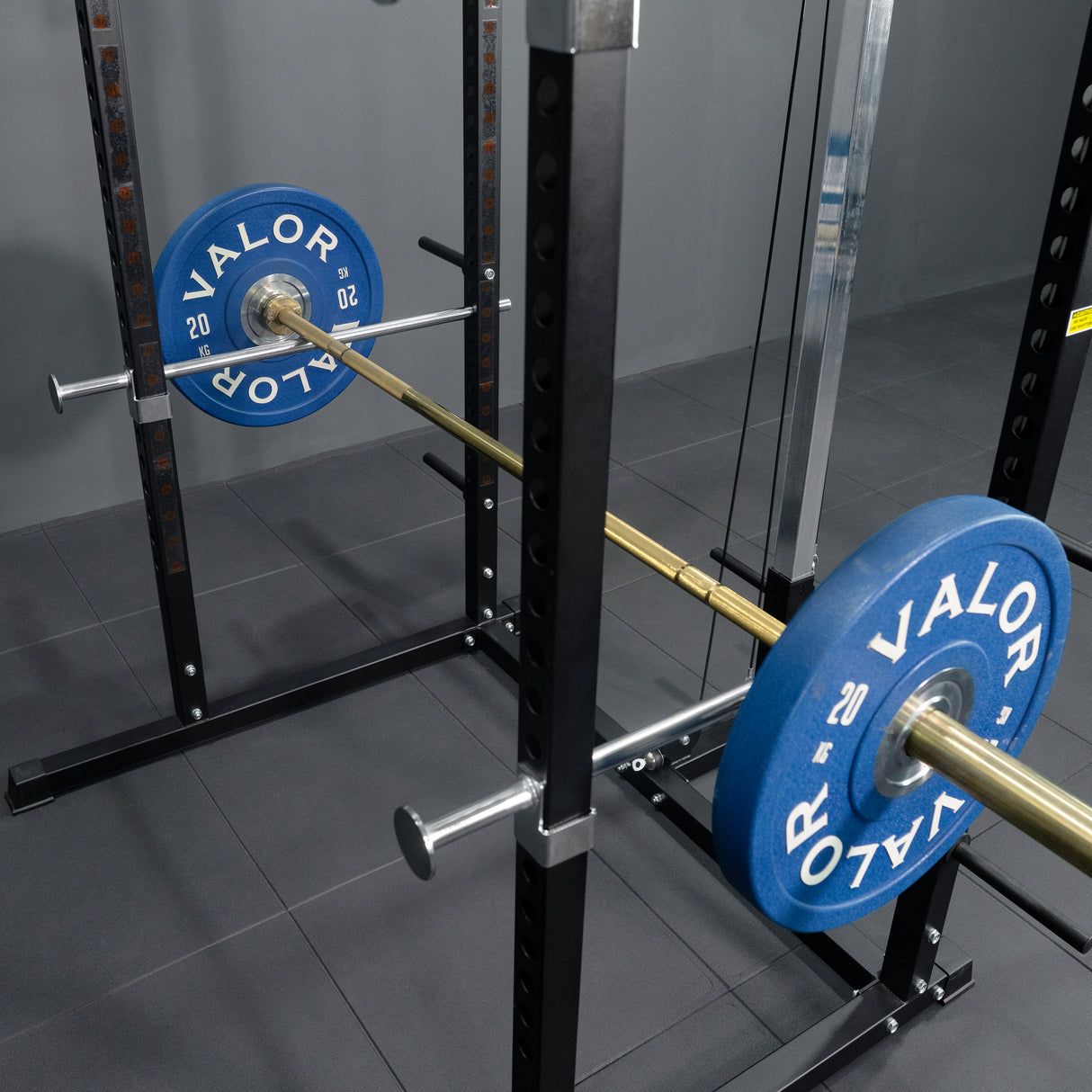 Compact 2x2 Power Rack w/ Lat Pull Station