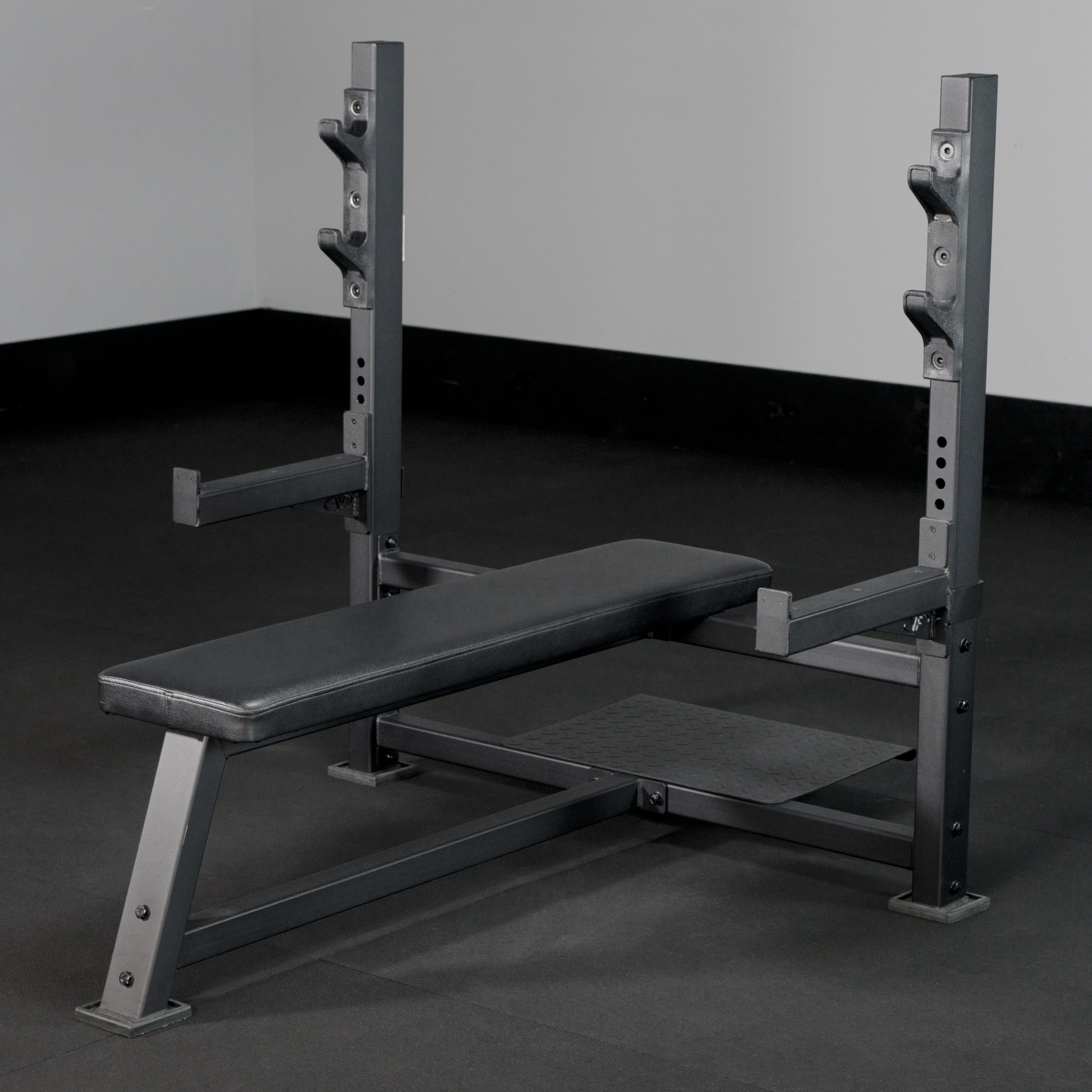 Flat Bench Press – Built for Serious Strength Training – Valor Fitness