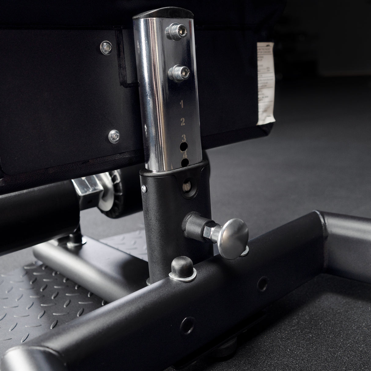 Sissy Squat Machine
