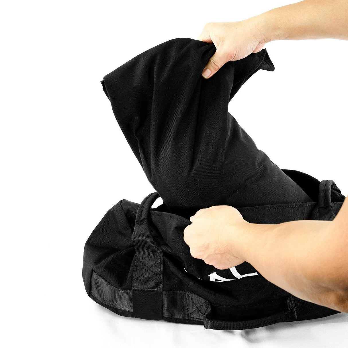 Valor Fitness SDB-7, Self-Fill Sandbag Duffle